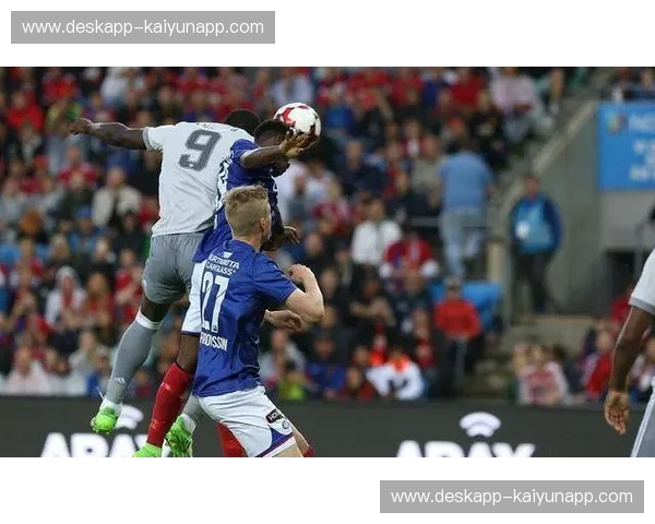 挪威海的冰与火：奥勒松与瓦勒伦，一场关于荣耀与坚守的绿茵绝唱